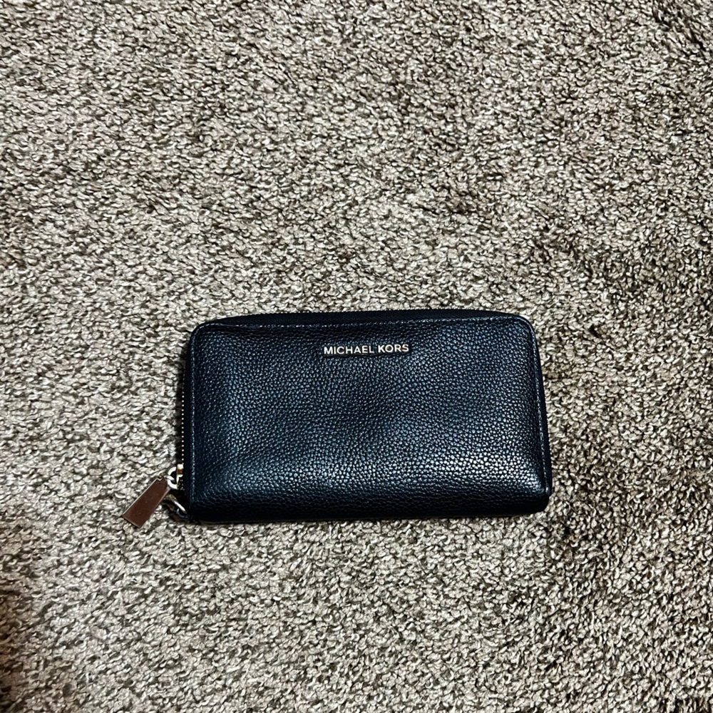Black Michael Kors Wallet